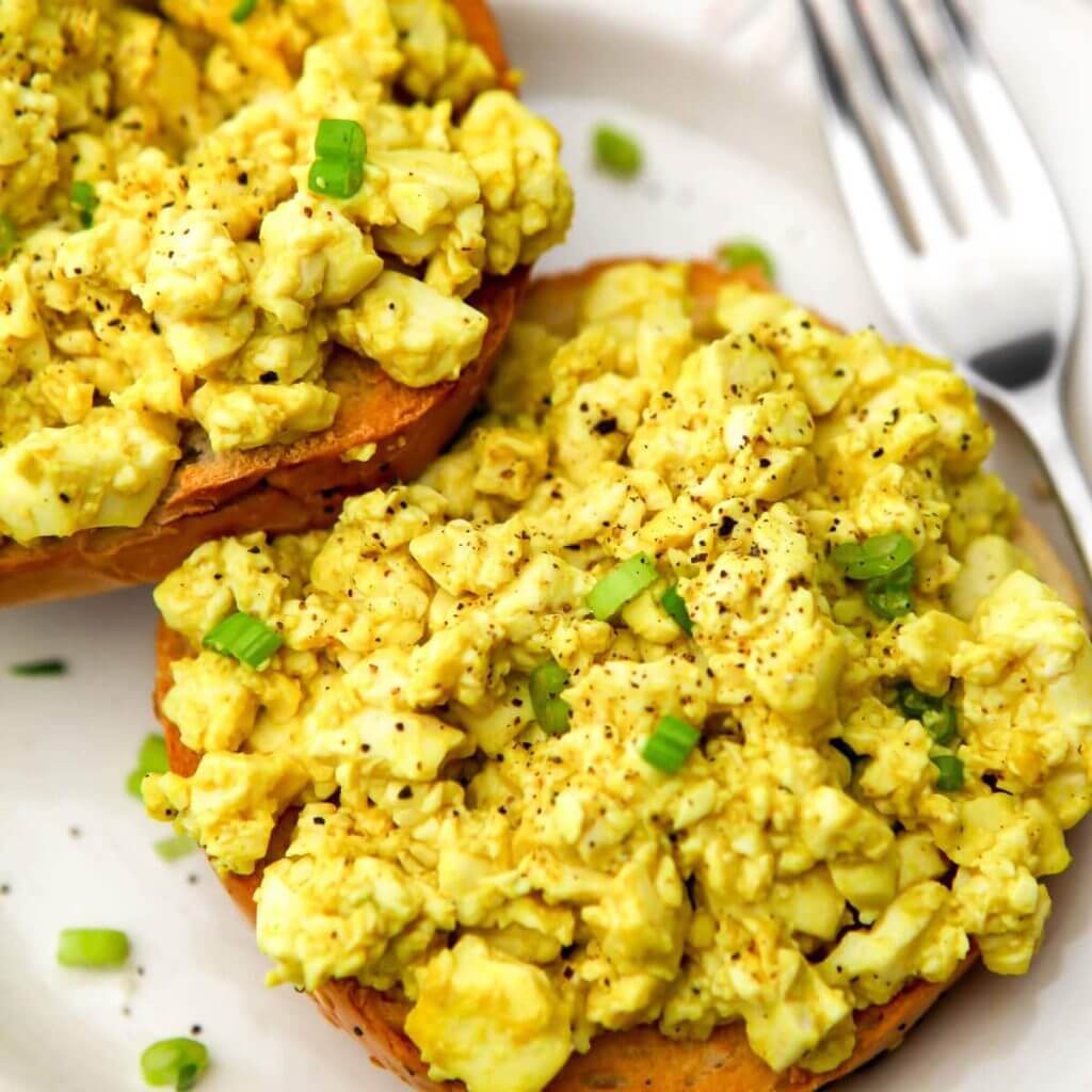 Recipe: Delicious Vegan Tofu Scramble for a Hearty Breakfast